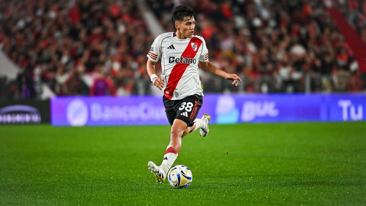 Así juega una de las perlas de River Plate, Ian Subiabre