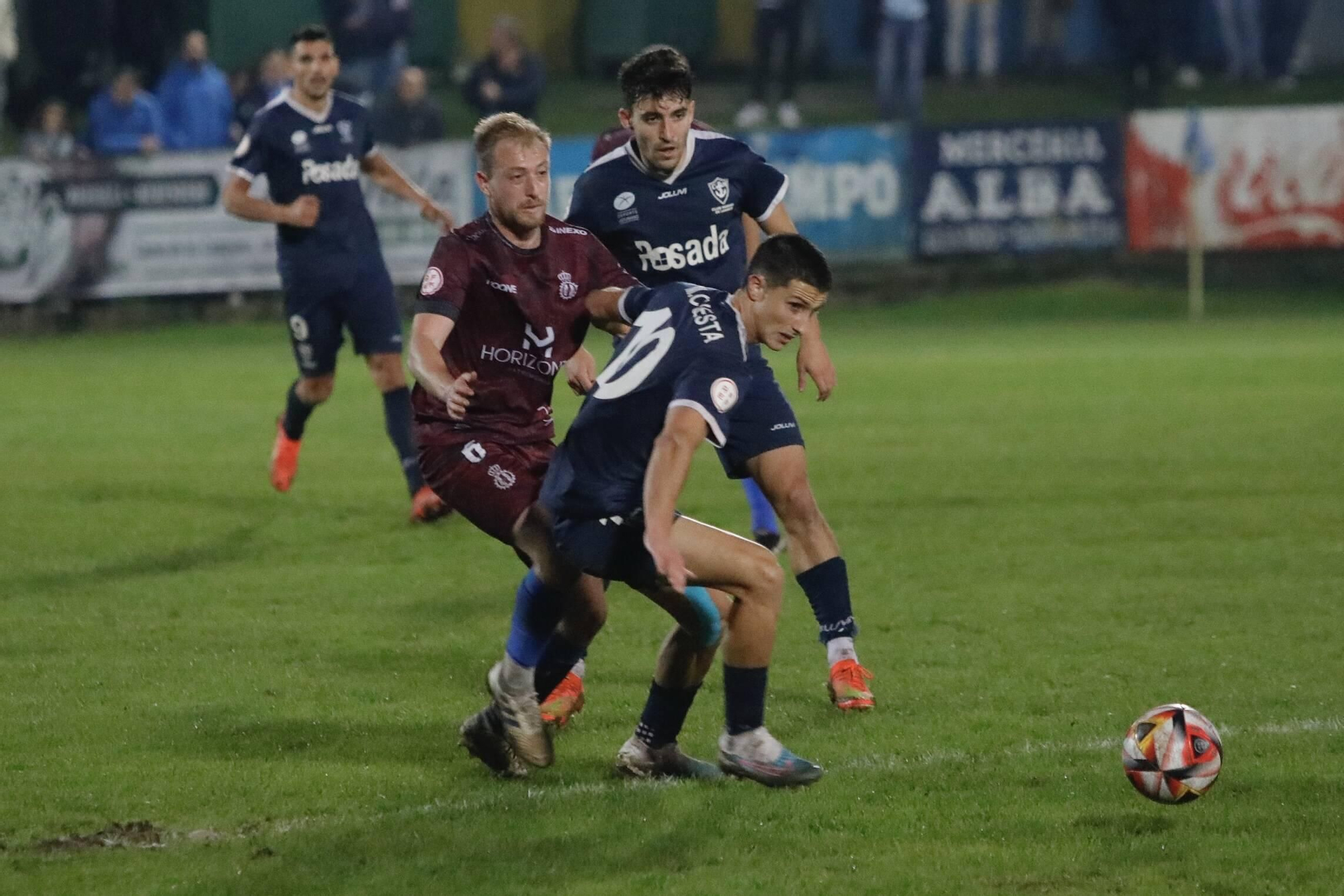 EN IMÁGENES: Así ha sido el derbi comarcal entre Marino y Avilés (0-0)