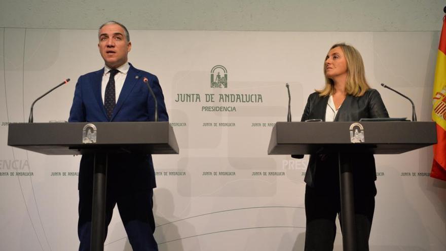 Elías Bendodo y Marifrán Carazo en la rueda de prensa de esta mañana.