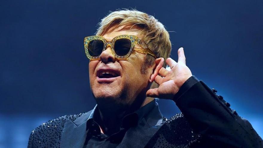 Fallece la madre de Elton John