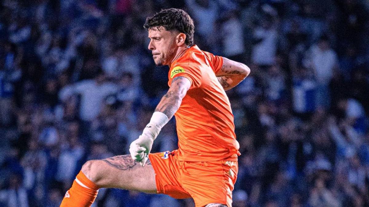 Diego Fuoli celebra un gol del Sabadell, su actual equipo.