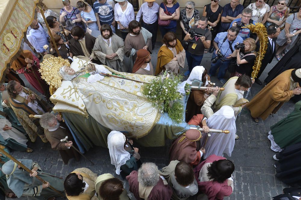 Procesión del entierro de la Virgen en Elche