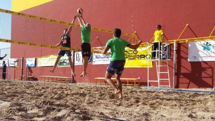 Imagen de un partido en las pistas de Viziusport Arena de Elche