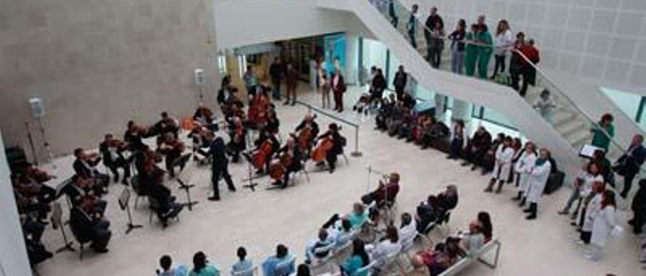 Imagen del concierto que la OV ofreció en el Hospital La Fe en diciembre pasado.