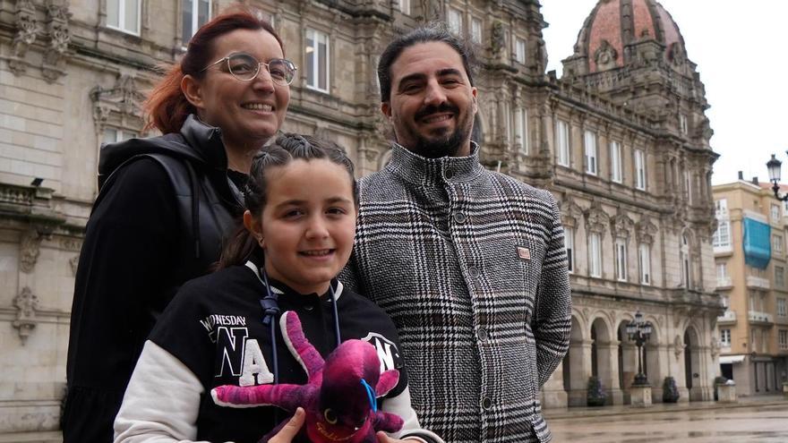 Lara, Rita y Hugo, de Póvoa de Varzim, en María Pita.