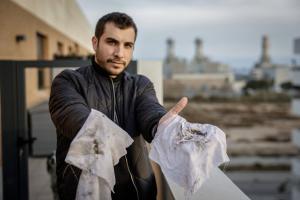 El polvo negro inquieta a los vecinos del Besòs: “No sabemos qué respiramos”