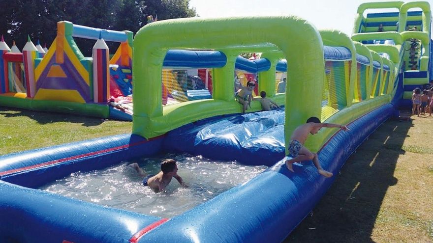 Uno de los hinchables que los niños podrán disfrutar. | Cedida a LNE