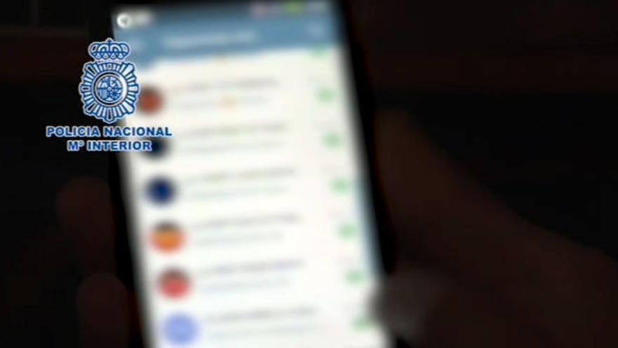 Desmantelada la mayor red de distribución de pornografía infantil en WhatsApp