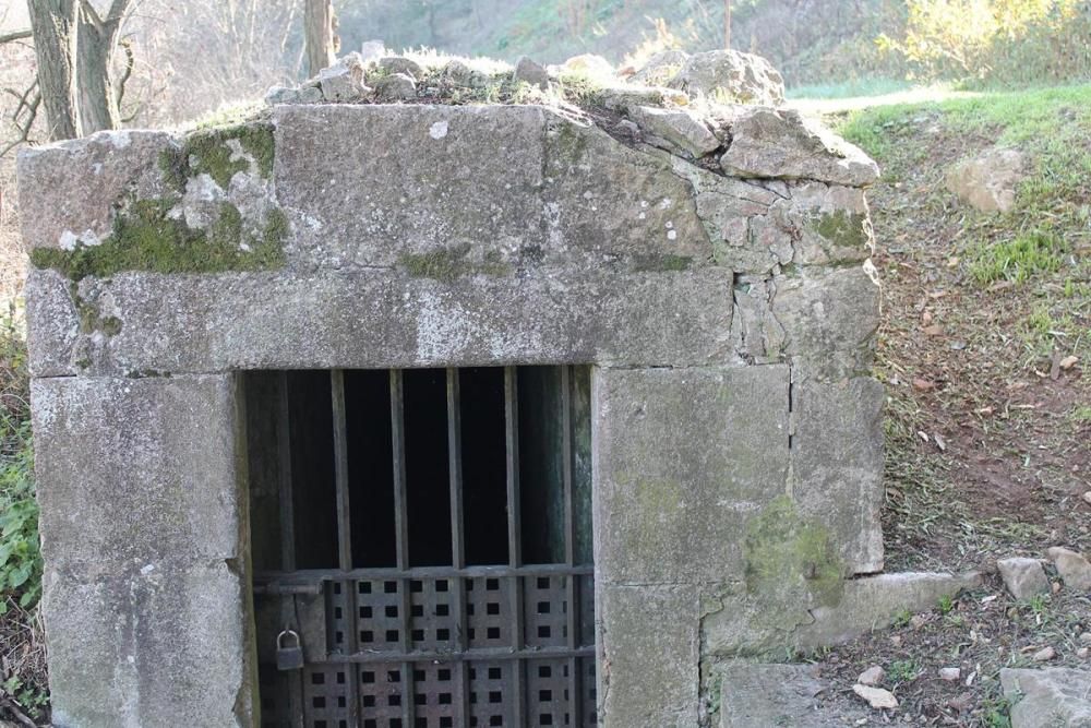 L'entrada a l'antic viaducte del Calvari