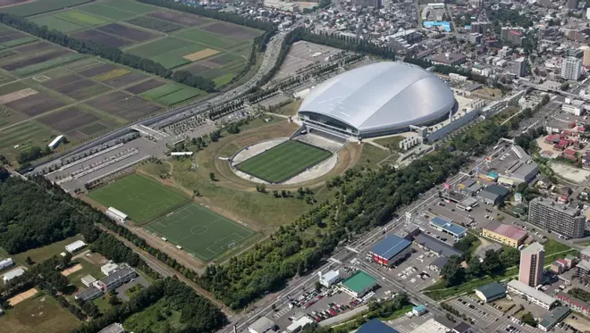 Vista aérea del Sapporo Dome.jpg