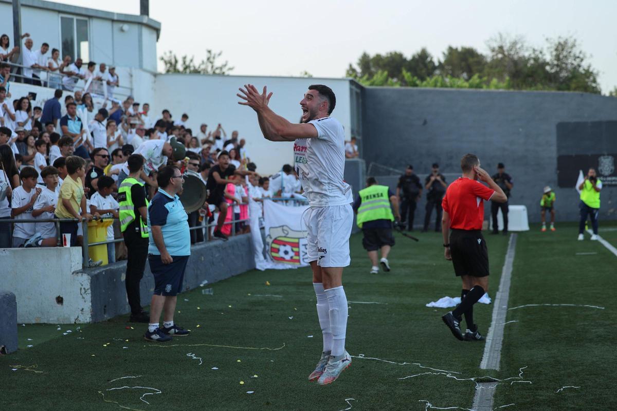Aquí están las mejores fotos del ascenso de la Peña Deportiva