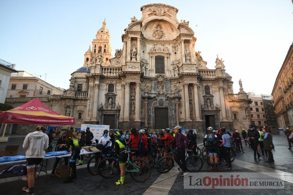 Salida femenina de marcha turística