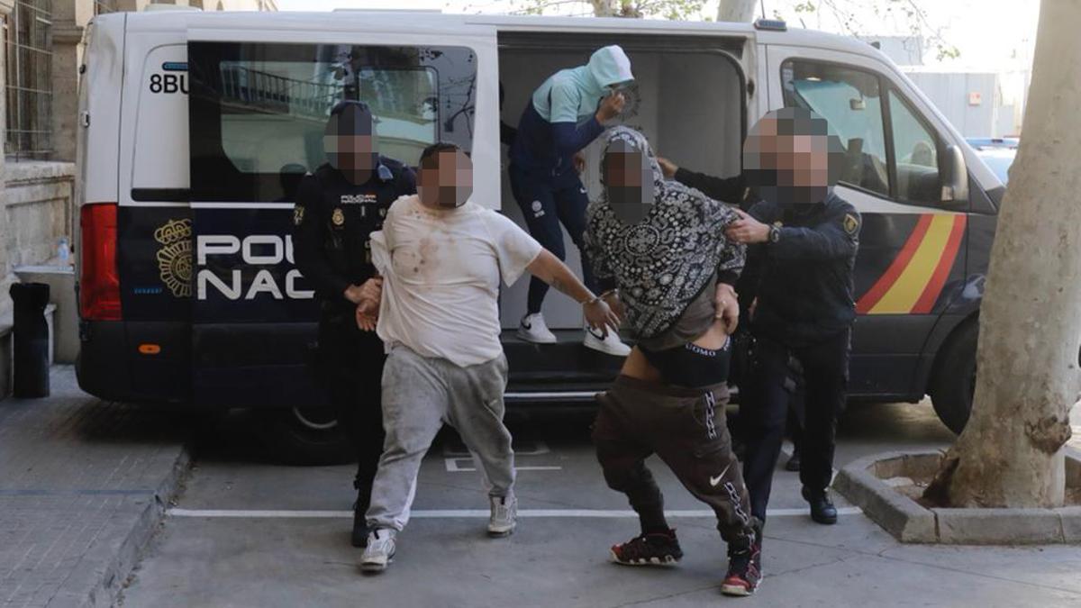 Pasan a disposición judicial cuatro de los detenidos por la reyerta de clanes en Sant Joan