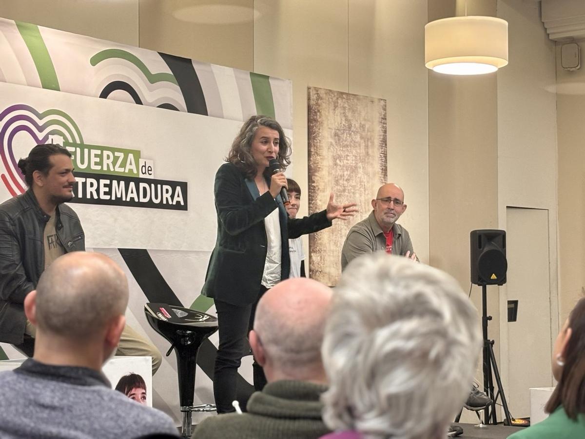 La candidata de Unidas por Extremadura a la presidencia de la Junta para el 21D, Irene de Miguel.