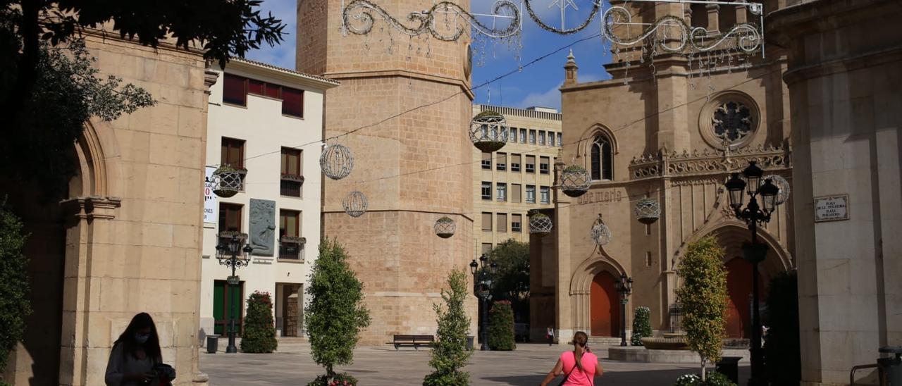 Castelló ya tiene instaladas la luces de Navidad