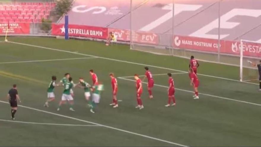 Un exentrenador del Real Zaragoza intenta calcar la jugada más viral del fin de semana en Primera RFEF