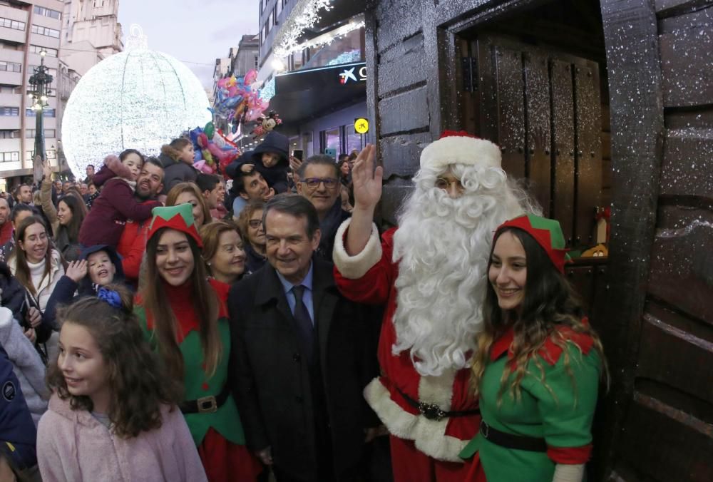 Papá Noel llega a Vigo. // R. Grobas