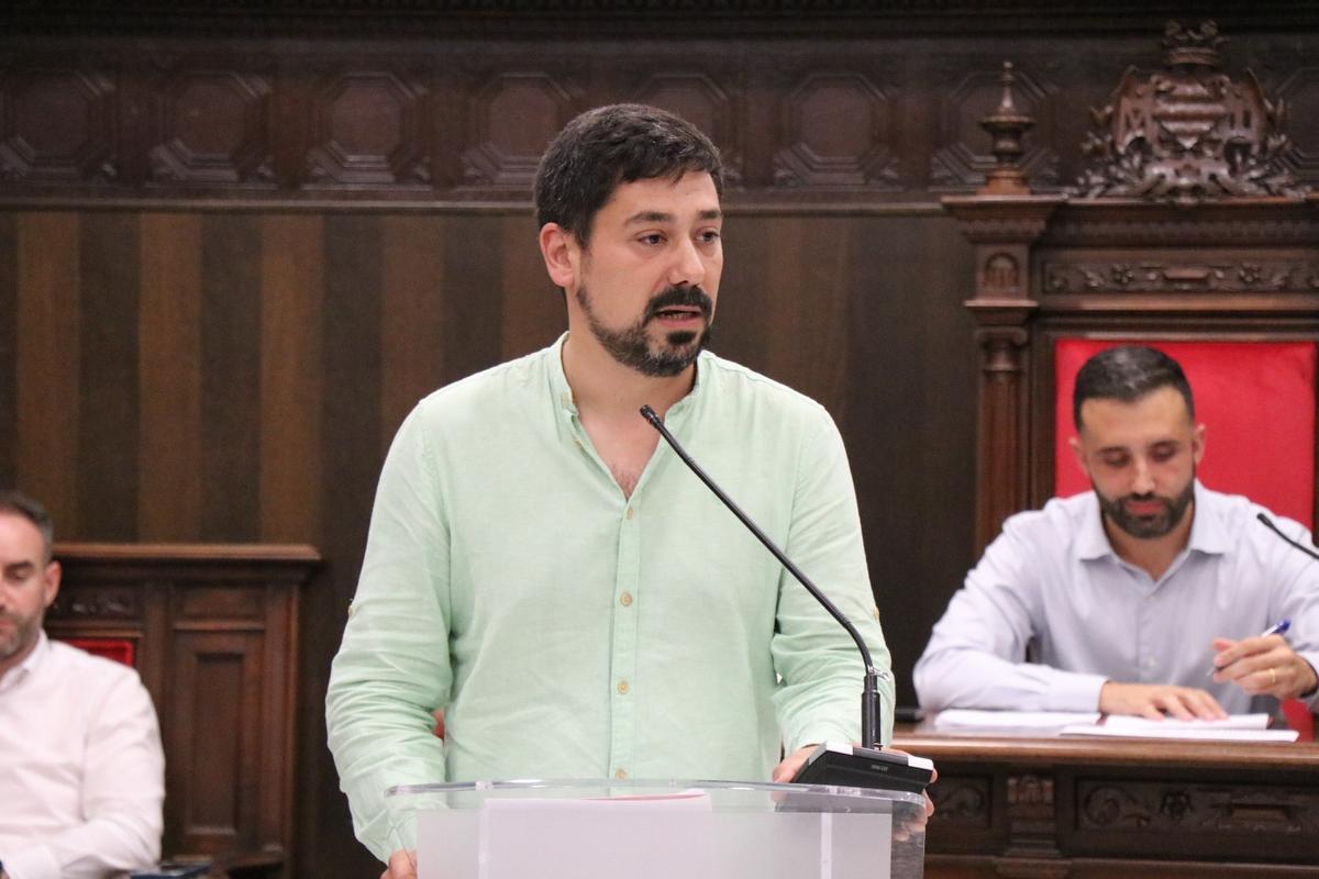 El portavoz de EU-Unides Podem, Roberto Rovira.