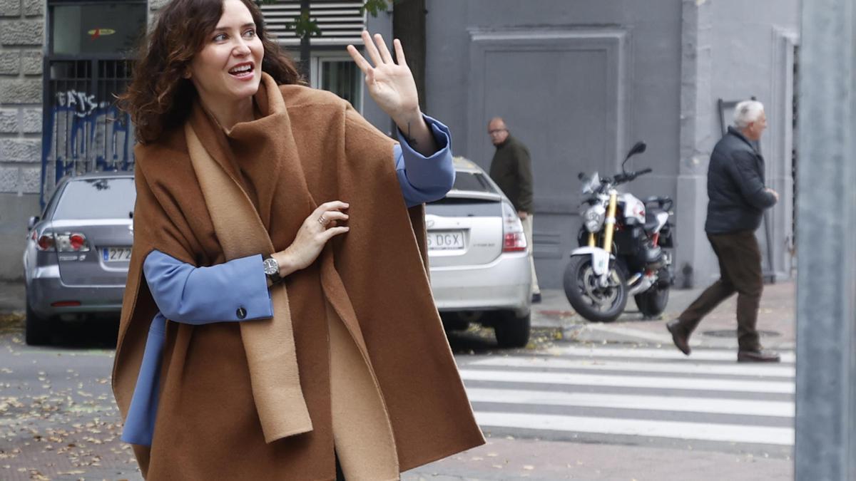 Ayuso en encuentro informativo del Círculo de Navarra.