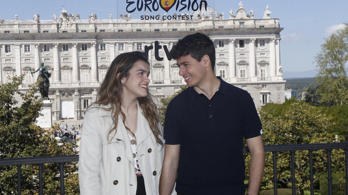 Amaia y Alfred en la rueda de prensa de Eurovisión