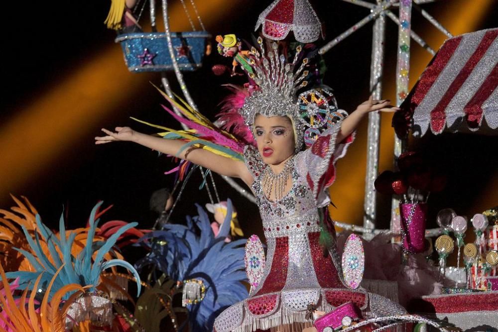 Andrea Guerrero, de la comparsa Los Gnomos, reina infantil del Carnaval de Cartagena 2017