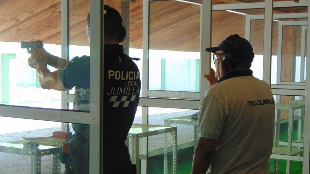 Prácticas de tiro en la Policía Local de Jumilla