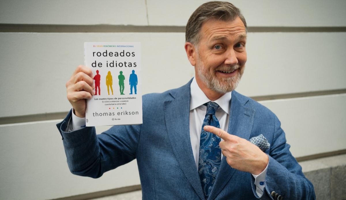 El experto en lenguaje, Thomas Erikson, en la presentación del libro 'Rodeados de idiotas'.