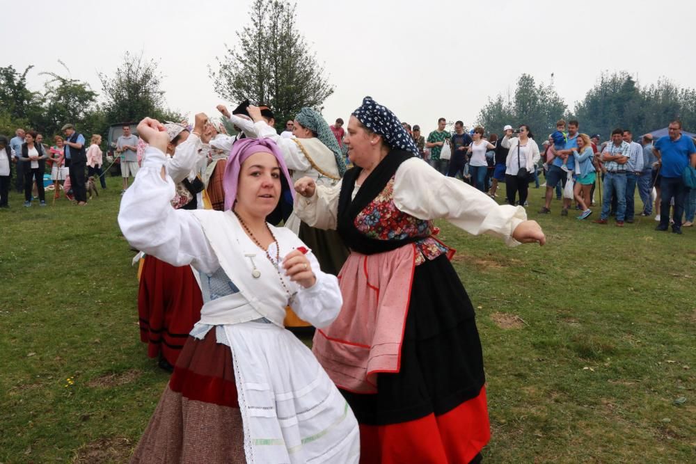 Fiesta del cordero en Llagüezos, Lena