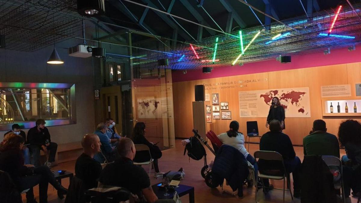 Una actividad cultural en el Museo del Vino