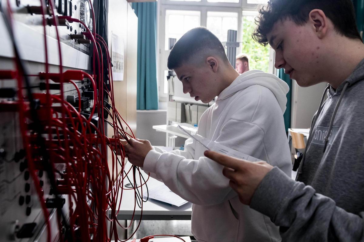 Dos estudiantes de FP, en una imagen de archivo