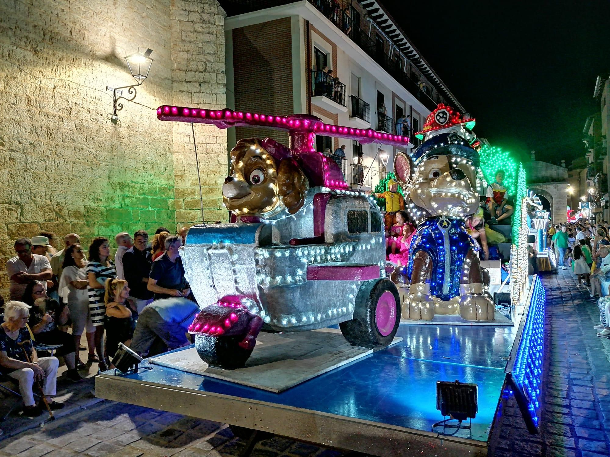 GALERÍA | Las carrozas llenan las calles de Toro de Fantasía