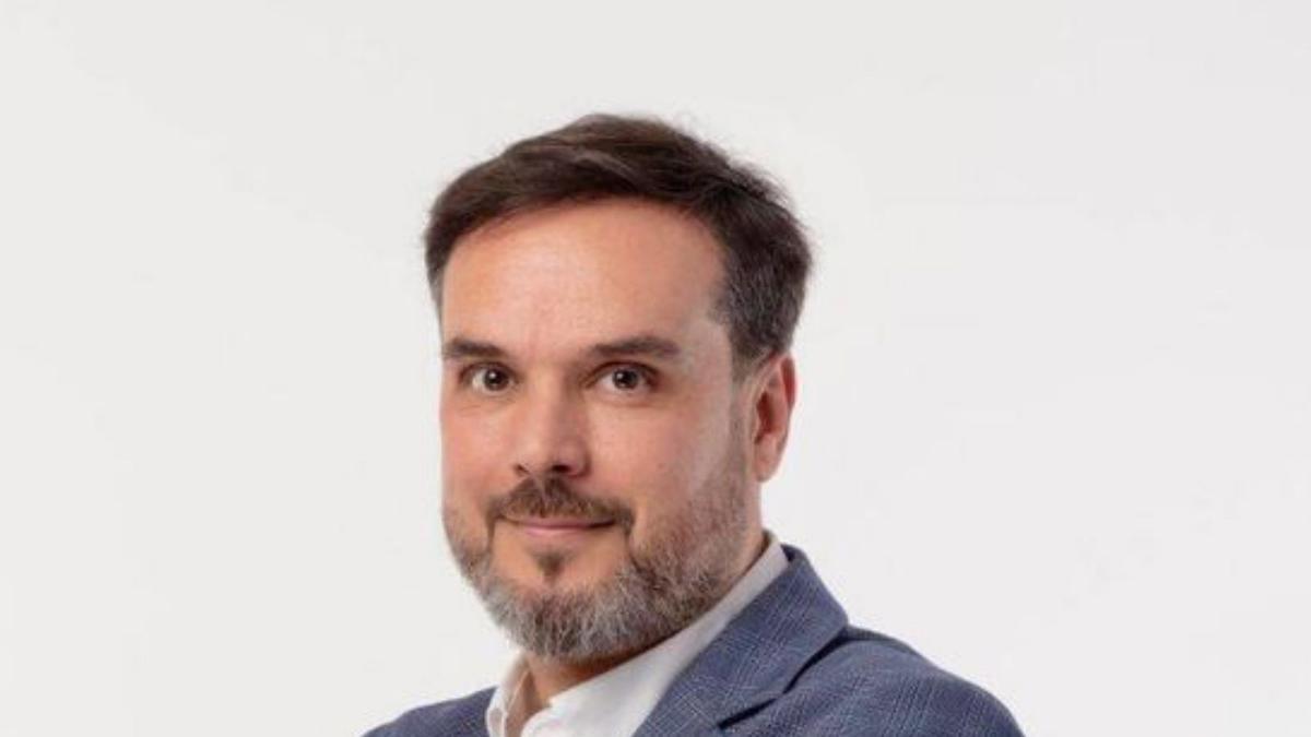 Hugo Nava (Foro) propone un 