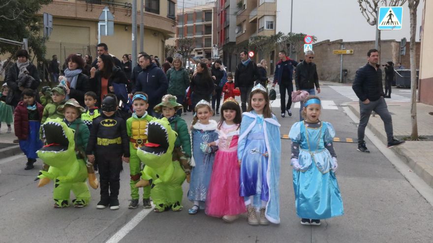 El carnaval infantil de l&#039;Alcora saca a relucir la originalidad de los niños