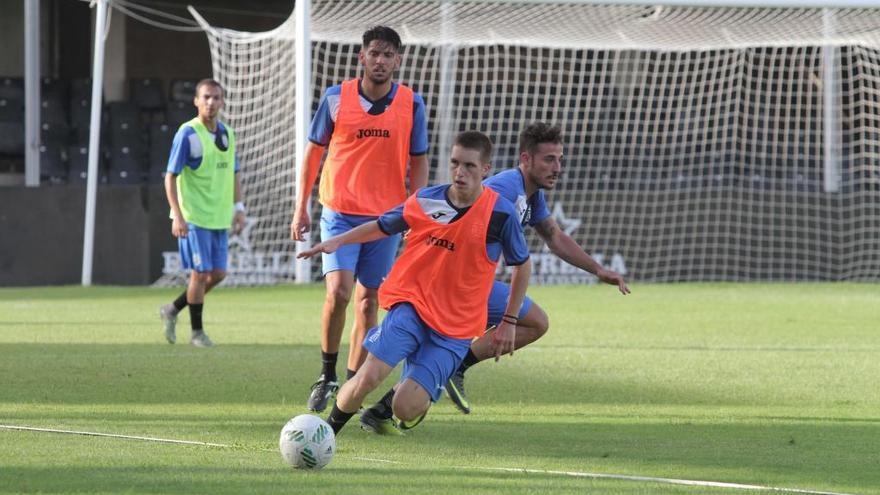 El jovencísimo Teddy, de 17 años, está siendo una de las gratas sorpresas en esta pretemproada.