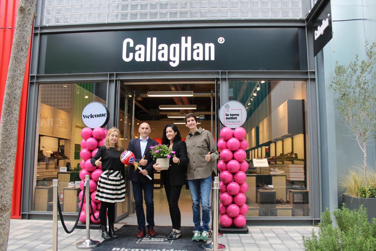 Apertura de Callaghan en la Torre Outlet