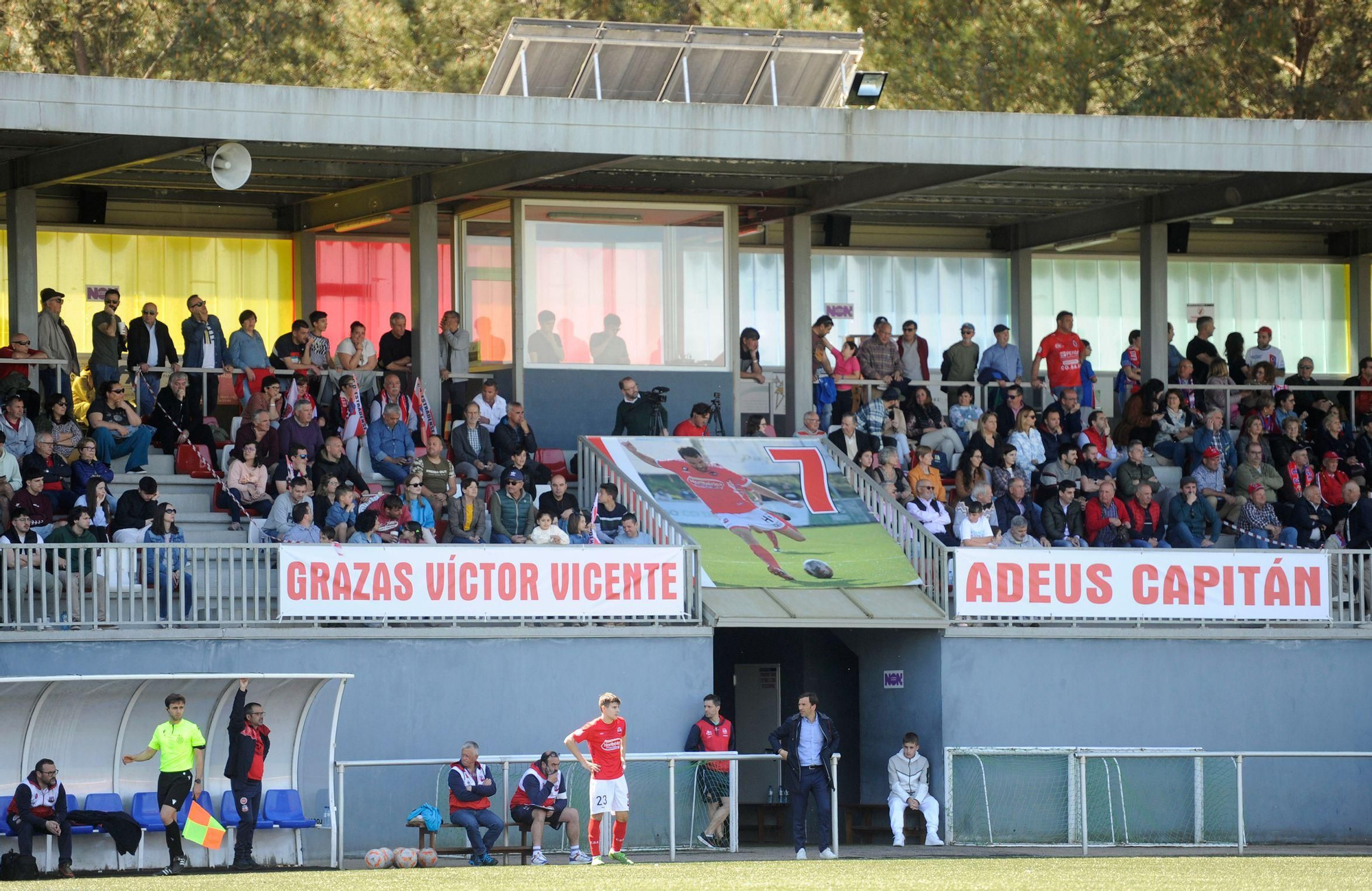 El 'one man club' gallego: Vicente cuelga las botas tras 19 temporadas en el Estradense