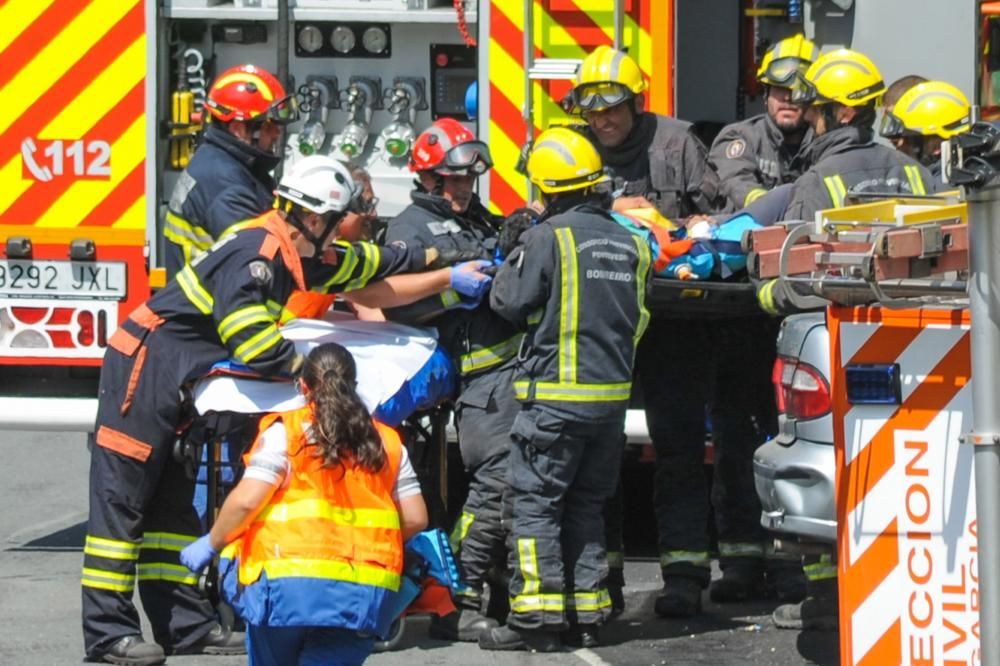 Tres heridos en un brutal accidente en uno de los principales accesos a Vilagarcía