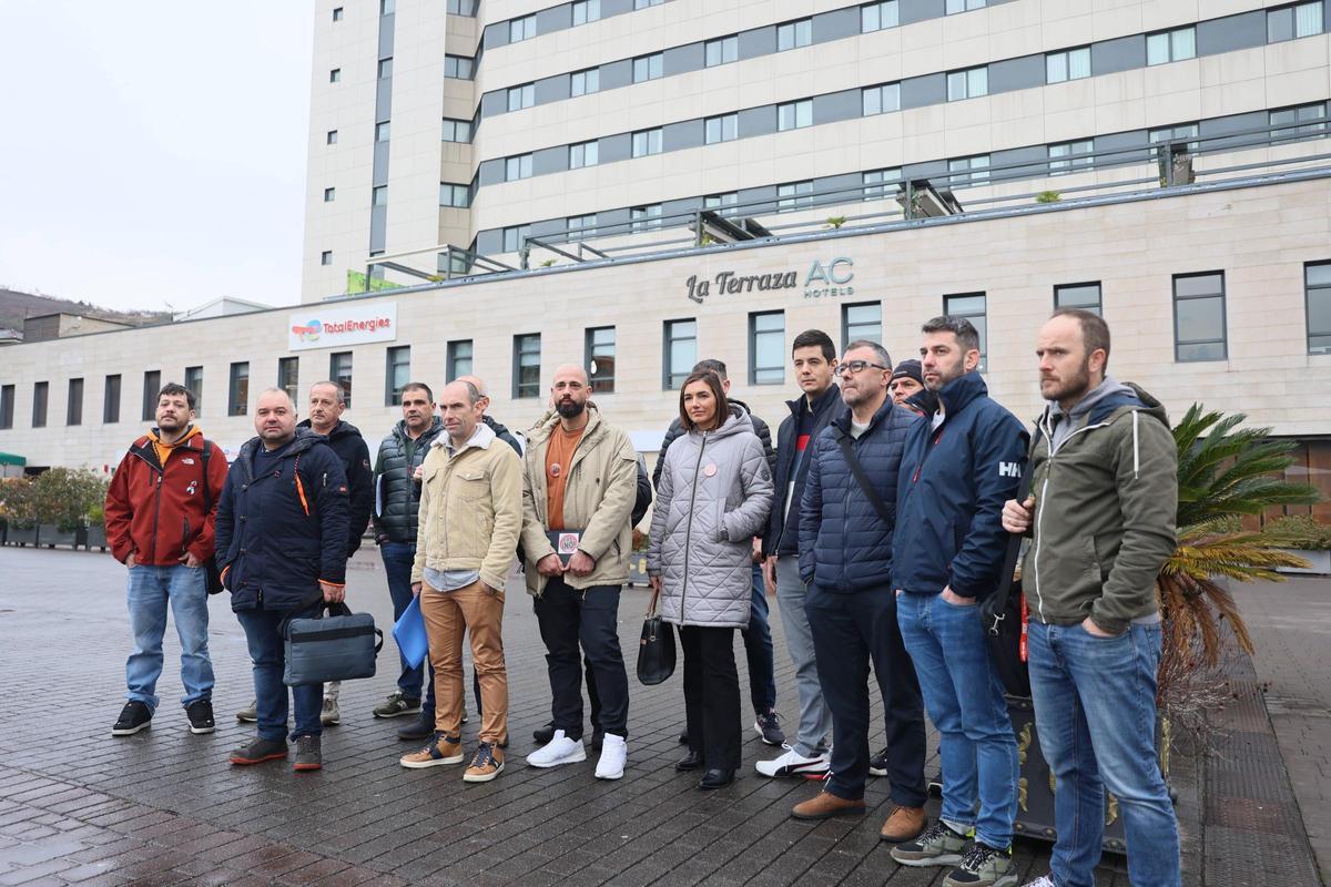 Miembros del comité de empresa de Ence en Navia.