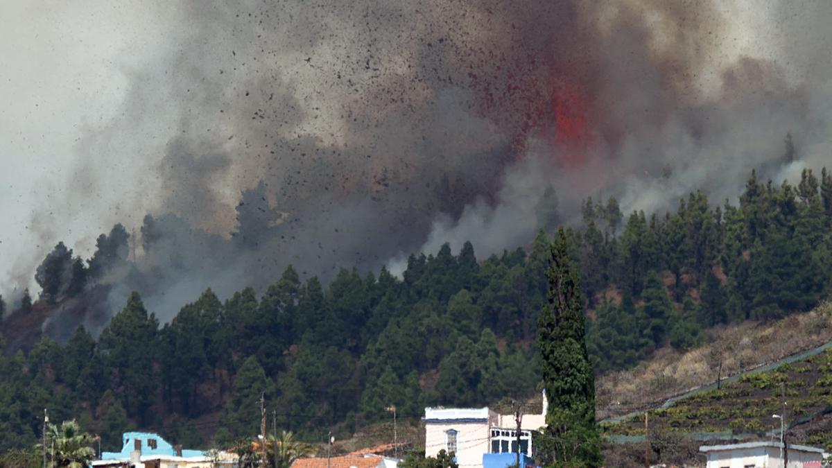 Entra en erupción un volcán en la isla española de La Palma