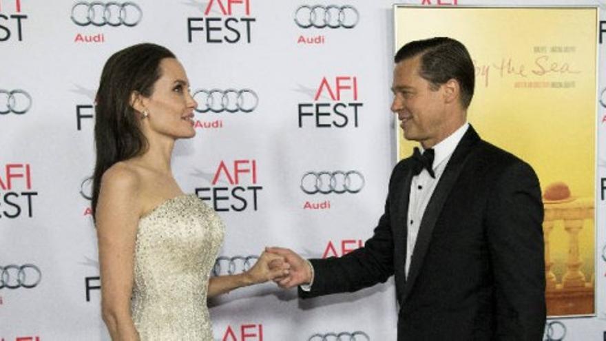 Brad Pitt y Angelina Jolie pasean su amor en la alfombra roja