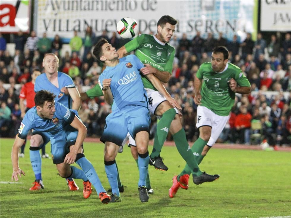 El partido Villanovense-Barça en imágenes