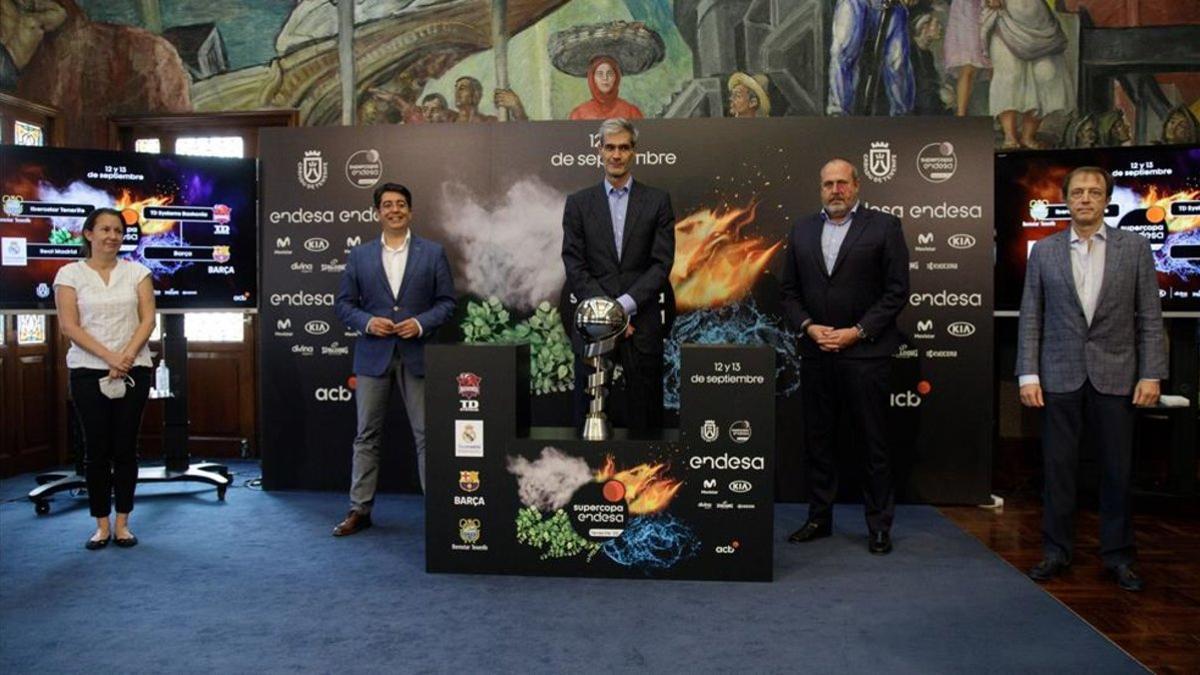 Antonio Martín, presidente de la ACB, durante el sorteo de emparejamientos de equipos del torneo de la Supercopa Endesa 2020
