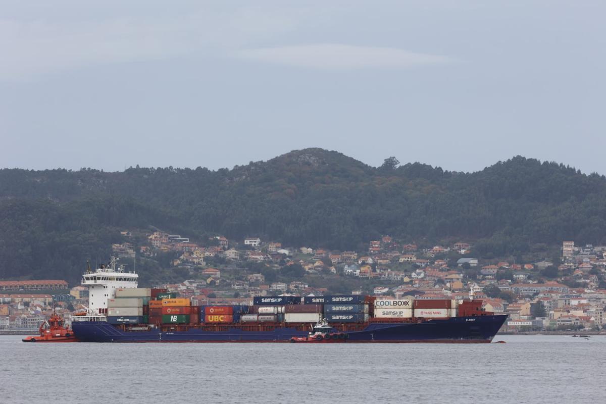El mercante "Elbsky", en Vigo.