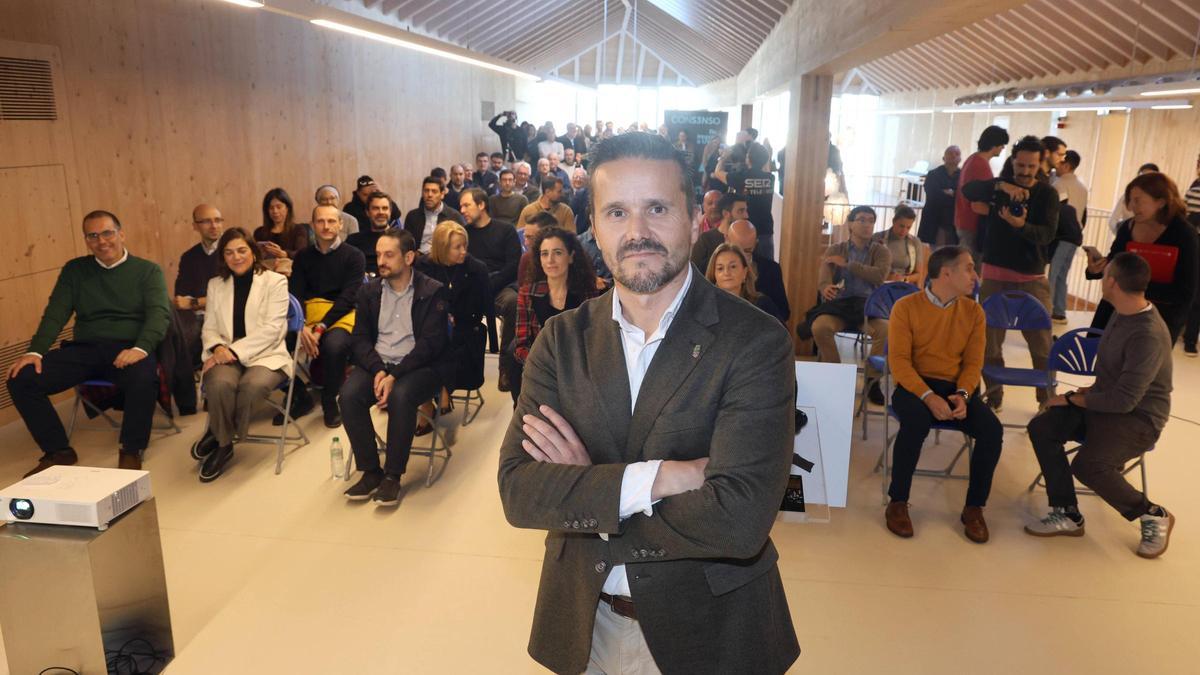Jacobo Porteiro presenta su candidatura al Rectorado de la UVigo, este martes en Redeiras.