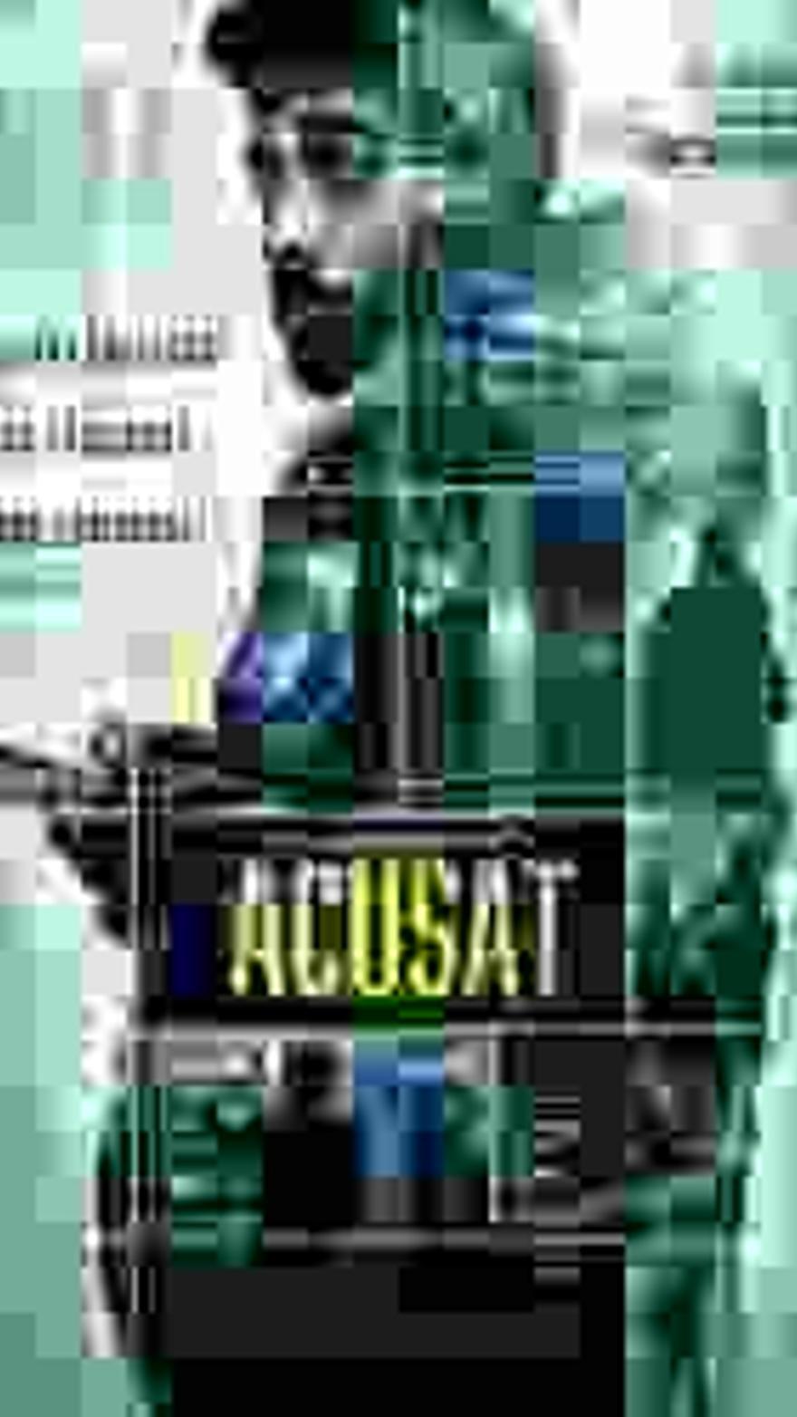 Acusat