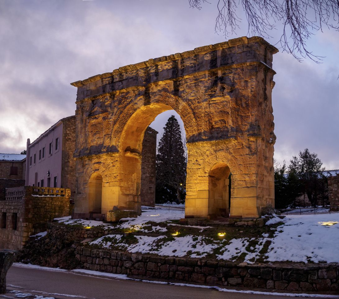 El arco de Medinaceli: una joya romana única en España.