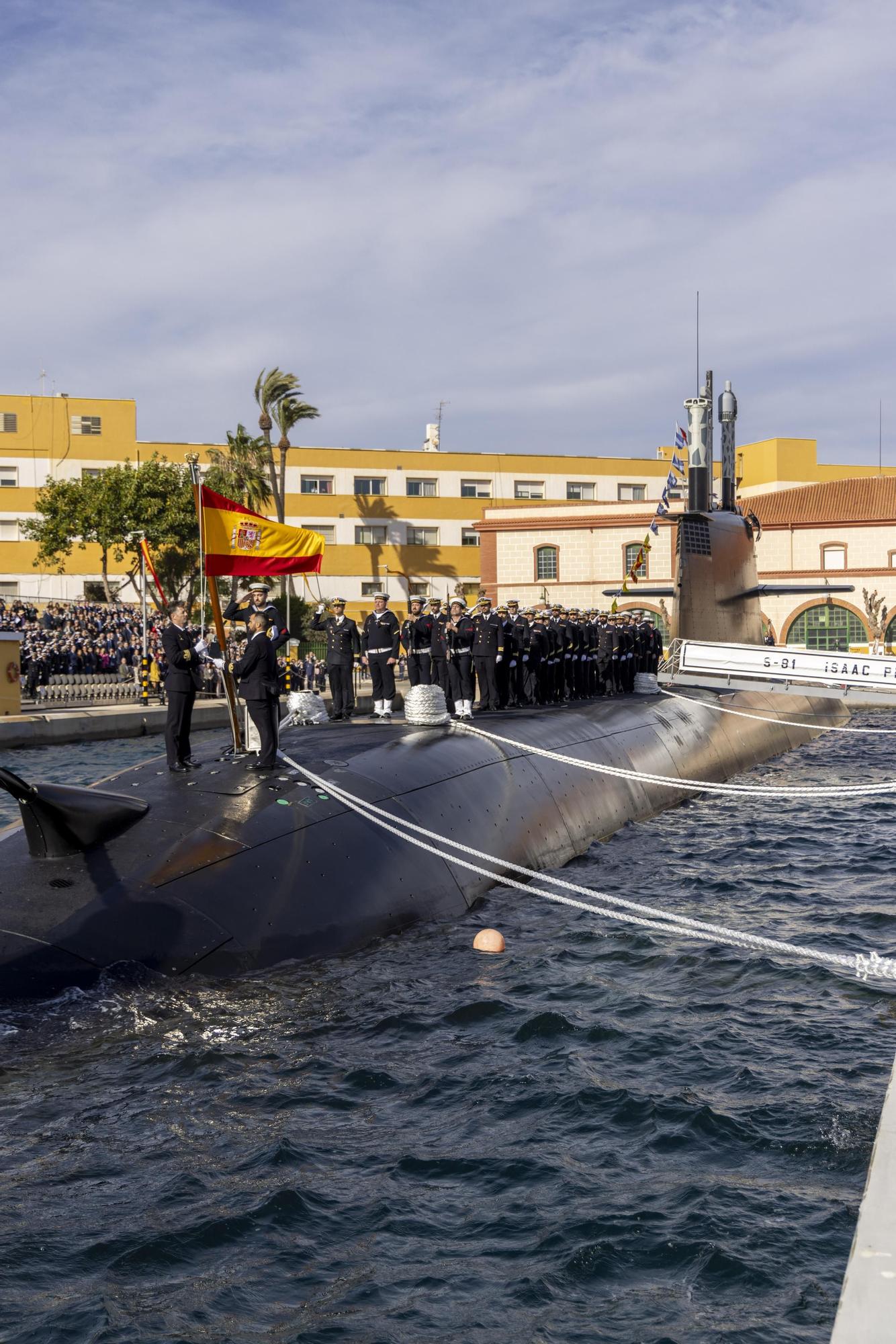 FOTOS: La Armada recibe el submarino S-81 de manos de Navantia