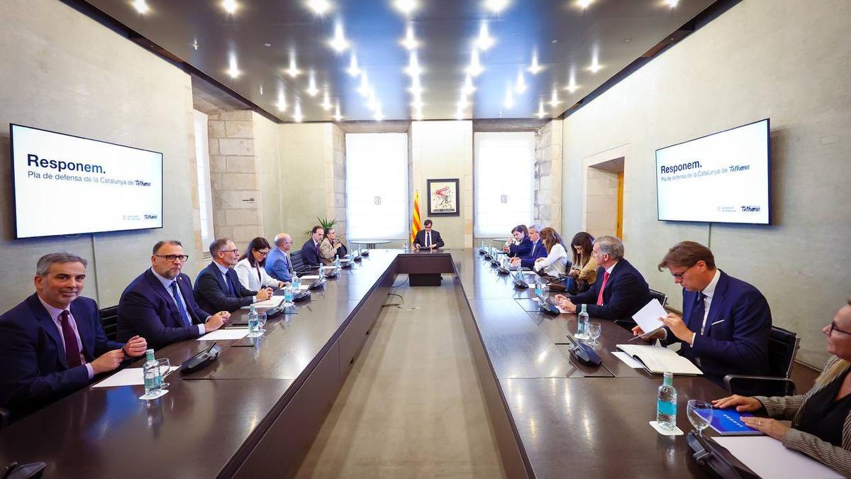 El president Salvador Illa, reunido con el sector farmacéutico
