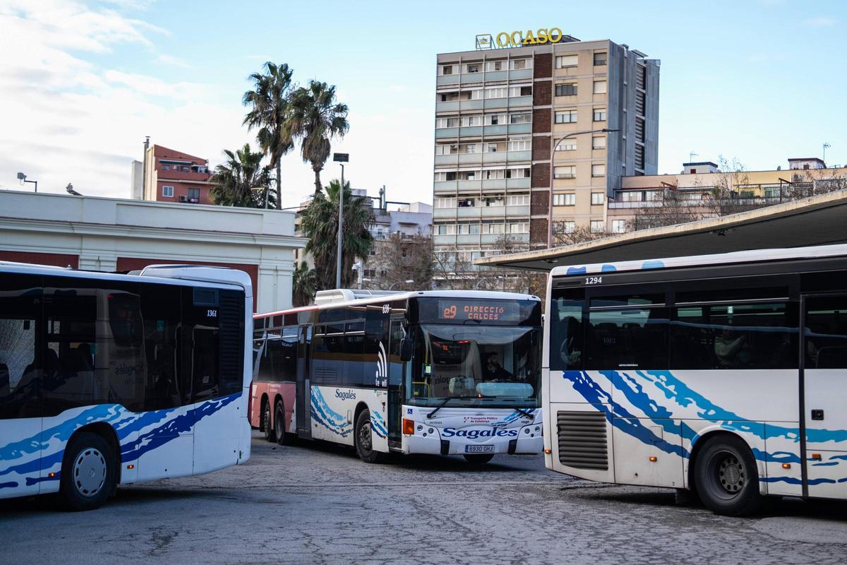 La estación de Fabra i Puig retoma la normalidad tras la reanudación del servicio de Rodalies