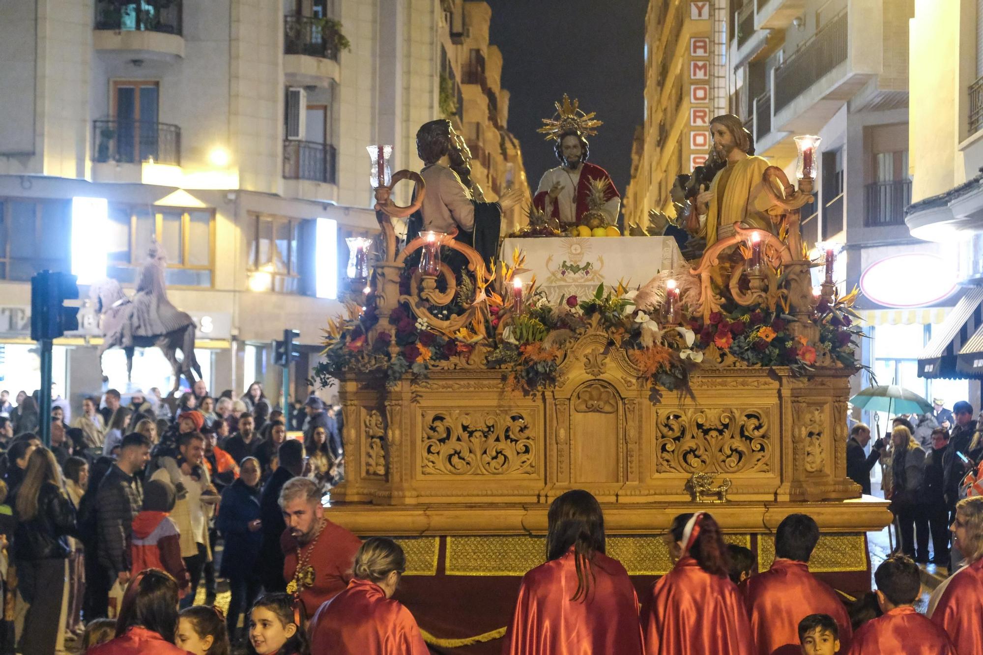 Las mejores imágenes del Lunes Santo en Elche